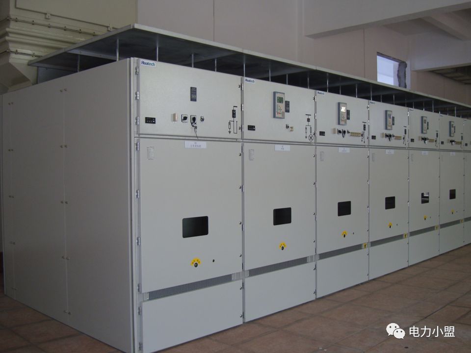 大約35kv高電壓開關柜！