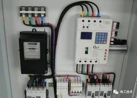 分析了配電箱的內(nèi)部結(jié)構(gòu)，誰能理解它？